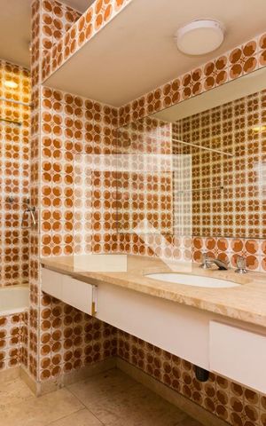 Casa à venda com 387m², 5 quartos e 3 vagasBanheiro
