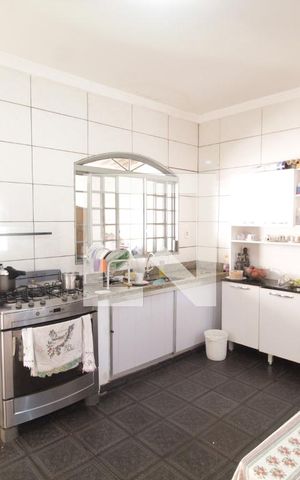 Casa para alugar com 150m², 2 quartos e 3 vagasCozinha