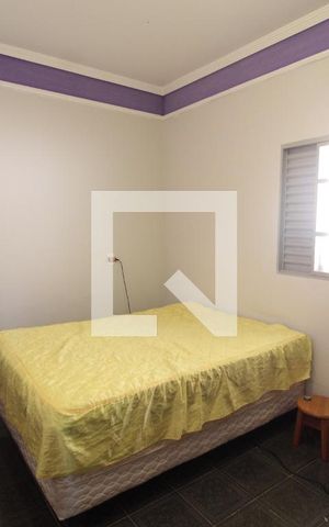 Casa para alugar com 150m², 2 quartos e 3 vagasQuarto 1