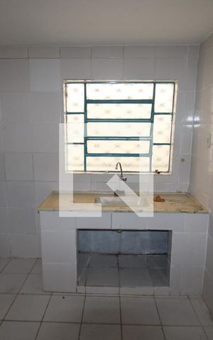 Casa para alugar com 50m², 2 quartos e sem vagaSala / Cozinha