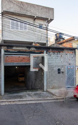 Casa à venda com 380m², 5 quartos e 6 vagas Casa à venda com 380m², 5 quartos e 6 vagasFachada da Casa