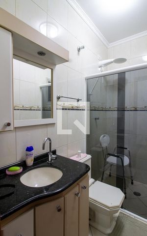 Casa à venda com 380m², 5 quartos e 6 vagas Casa à venda com 380m², 5 quartos e 6 vagasBanheiro Edícula