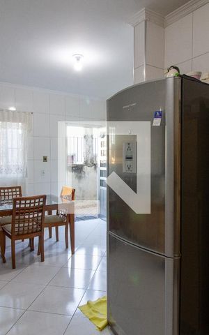 Casa à venda com 380m², 5 quartos e 6 vagas Casa à venda com 380m², 5 quartos e 6 vagasCozinha