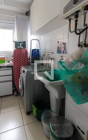 Apartamento à venda com 96m², 2 quartos e 2 vagas Apartamento à venda com 96m², 2 quartos e 2 vagasÁrea de Serviço