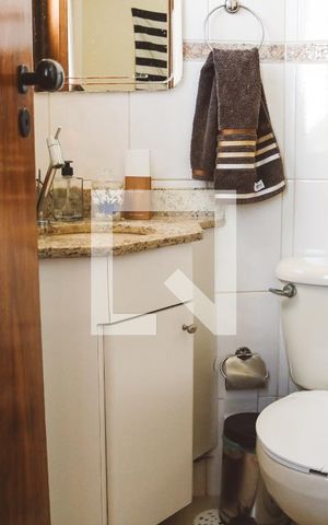Apartamento à venda com 74m², 3 quartos e 1 vaga Apartamento à venda com 74m², 3 quartos e 1 vagaBanheiro da Suíte 1
