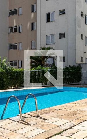 Apartamento à venda com 74m², 3 quartos e 1 vaga Apartamento à venda com 74m², 3 quartos e 1 vagaÁrea comum - Piscina