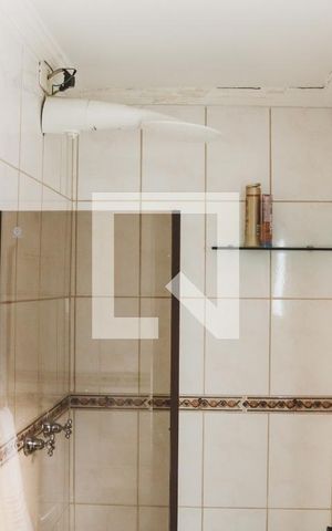 Apartamento à venda com 74m², 3 quartos e 1 vaga Apartamento à venda com 74m², 3 quartos e 1 vagaBanheiro da Suíte 2