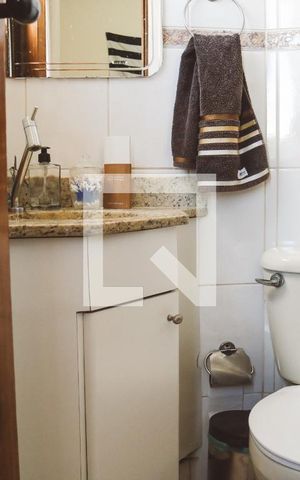 Apartamento à venda com 74m², 3 quartos e 1 vaga Apartamento à venda com 74m², 3 quartos e 1 vagaBanheiro da Suíte 1