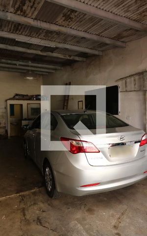 Casa à venda com 300m², 3 quartos e 3 vagasGaragem