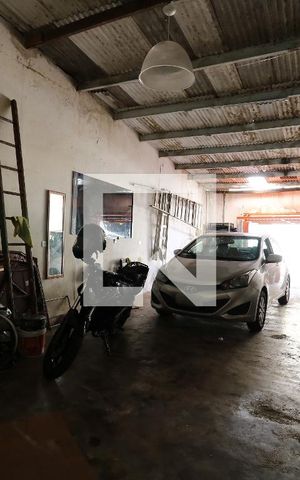 Casa à venda com 300m², 3 quartos e 3 vagasGaragem
