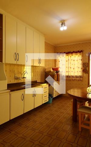 Casa à venda com 300m², 3 quartos e 3 vagasCozinha