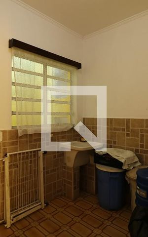 Casa à venda com 300m², 3 quartos e 3 vagasÁrea de Serviço