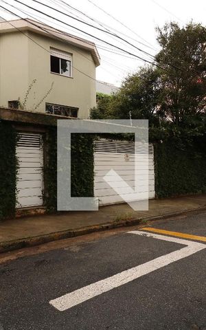 Casa para alugar com 280m², 3 quartos e 1 vagaFachada