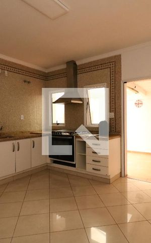 Casa para alugar com 280m², 3 quartos e 1 vagaCozinha
