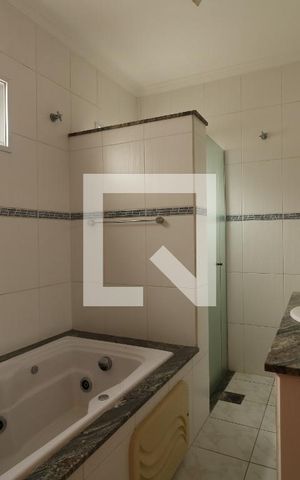 Casa para alugar com 280m², 3 quartos e 1 vagaBanheiro da Suíte 1