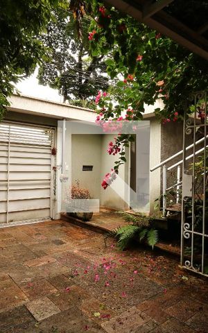 Casa para alugar com 280m², 3 quartos e 1 vagaFrente - Jardim