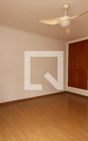 Casa para alugar com 280m², 3 quartos e 1 vagaSuíte 1