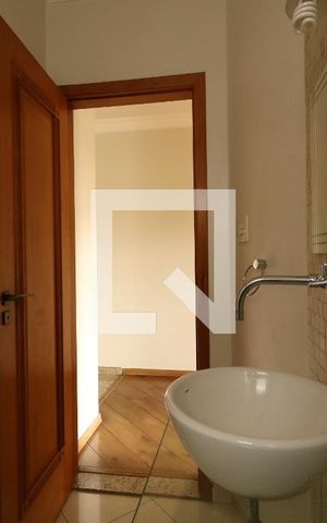 Casa para alugar com 280m², 3 quartos e 1 vagaLavabo