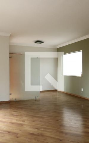 Casa para alugar com 280m², 3 quartos e 1 vagaSala