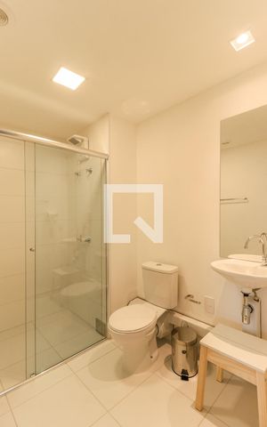 Apartamento à venda com 32m², 1 quarto e sem vaga Apartamento à venda com 32m², 1 quarto e sem vagaBanheiro