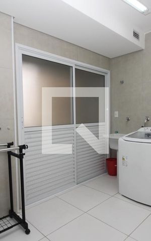 Apartamento para alugar com 238m², 4 quartos e 4 vagasÁrea de Serviço