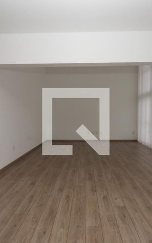 Apartamento para alugar com 238m², 4 quartos e 4 vagassala