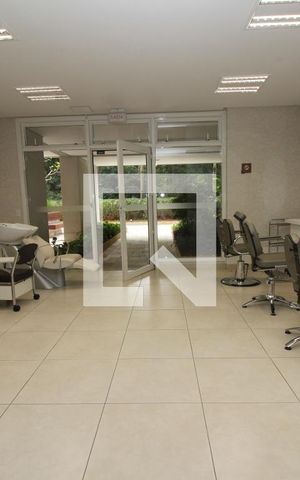 Apartamento para alugar com 238m², 4 quartos e 4 vagasSalão de beleza
