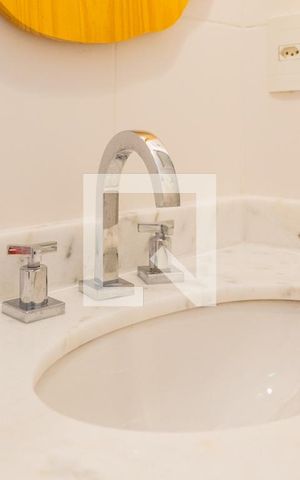 Apartamento à venda com 76m², 3 quartos e 2 vagas Apartamento à venda com 76m², 3 quartos e 2 vagasBanheiro Social