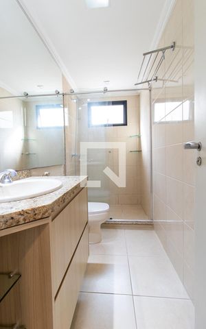 Apartamento para alugar com 100m², 2 quartos e 2 vagas Apartamento para alugar com 100m², 2 quartos e 2 vagasBanheiro da Suíte