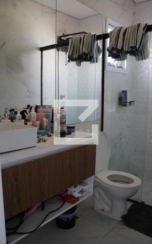 Casa de condomínio à venda com 130m², 2 quartos e 2 vagasBanheiro da Suíte 1