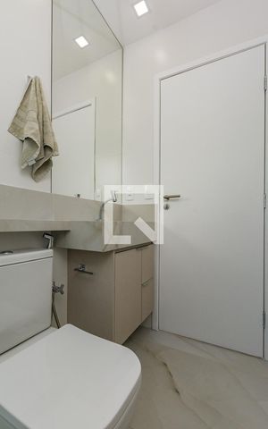 Apartamento para alugar com 120m², 2 quartos e 2 vagas Apartamento para alugar com 120m², 2 quartos e 2 vagasBanheiro Social