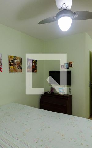 Casa à venda com 234m², 4 quartos e 2 vagas Casa à venda com 234m², 4 quartos e 2 vagasQuarto 2