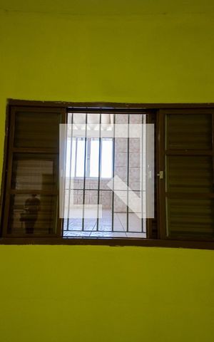 Casa para alugar com 335m², 4 quartos e 3 vagas Casa para alugar com 335m², 4 quartos e 3 vagasQuarto 4