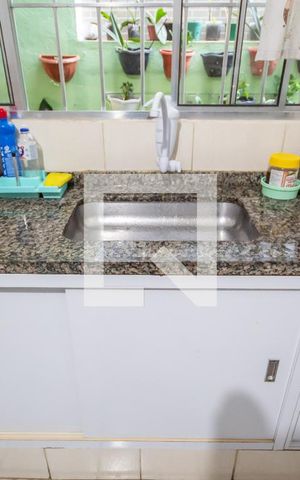 Casa à venda com 214m², 2 quartos e 2 vagas Casa à venda com 214m², 2 quartos e 2 vagasCozinha