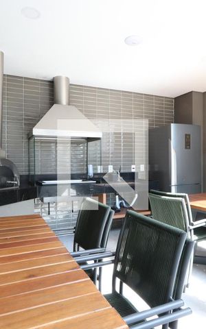 Apartamento à venda com 32m², 1 quarto e 1 vagaÁrea comum - Churrasqueira