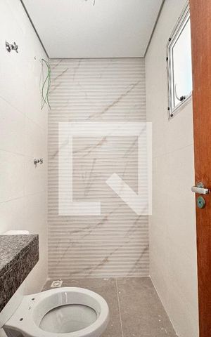 Apartamento à venda com 49m², 2 quartos e sem vaga Apartamento à venda com 49m², 2 quartos e sem vagaBanheiro
