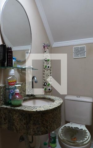 Casa à venda com 142m², 3 quartos e 2 vagasLavabo