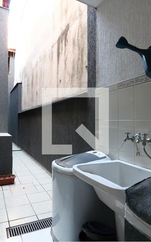 Casa à venda com 142m², 3 quartos e 2 vagasÁrea de Serviço