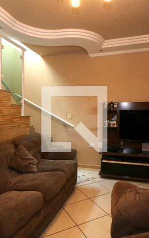 Casa à venda com 142m², 3 quartos e 2 vagasSala