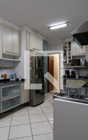 Casa à venda com 142m², 3 quartos e 2 vagasCozinha