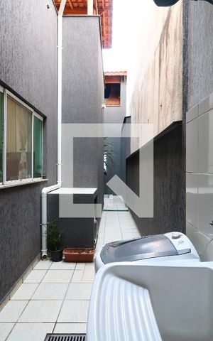 Casa à venda com 142m², 3 quartos e 2 vagasÁrea de Serviço