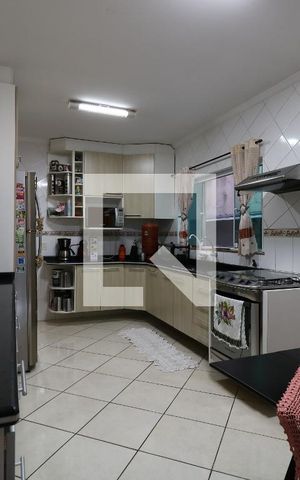 Casa à venda com 142m², 3 quartos e 2 vagasCozinha