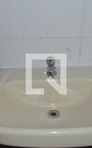 Casa à venda com 100m², 3 quartos e 1 vagaBanheiro