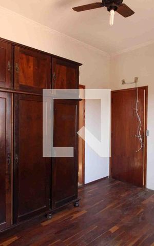 Casa para alugar com 343m², 5 quartos e 8 vagasSuíte