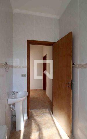 Casa para alugar com 343m², 5 quartos e 8 vagasBanheiro Edícula