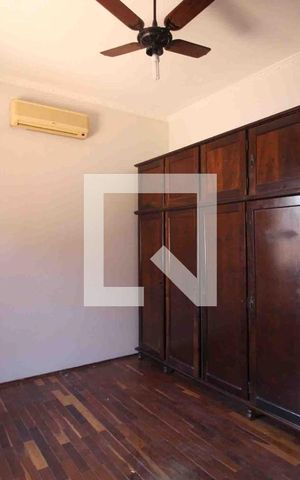 Casa para alugar com 343m², 5 quartos e 8 vagasSuíte