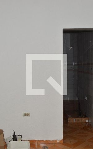 Casa à venda com 70m², 2 quartos e sem vagaSala