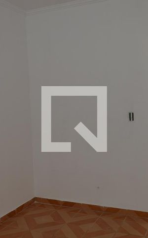 Casa à venda com 80m², 2 quartos e sem vagaSuite
