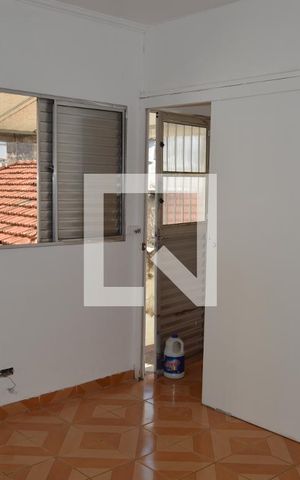 Casa à venda com 80m², 2 quartos e sem vagaSala