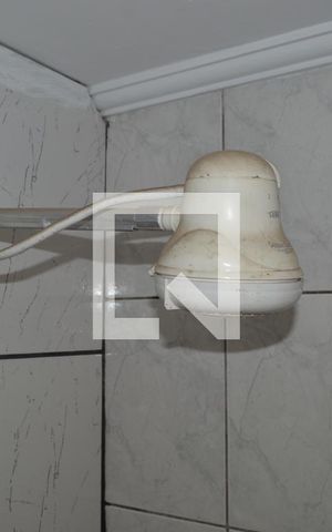 Casa à venda com 80m², 2 quartos e sem vagaBanheiro